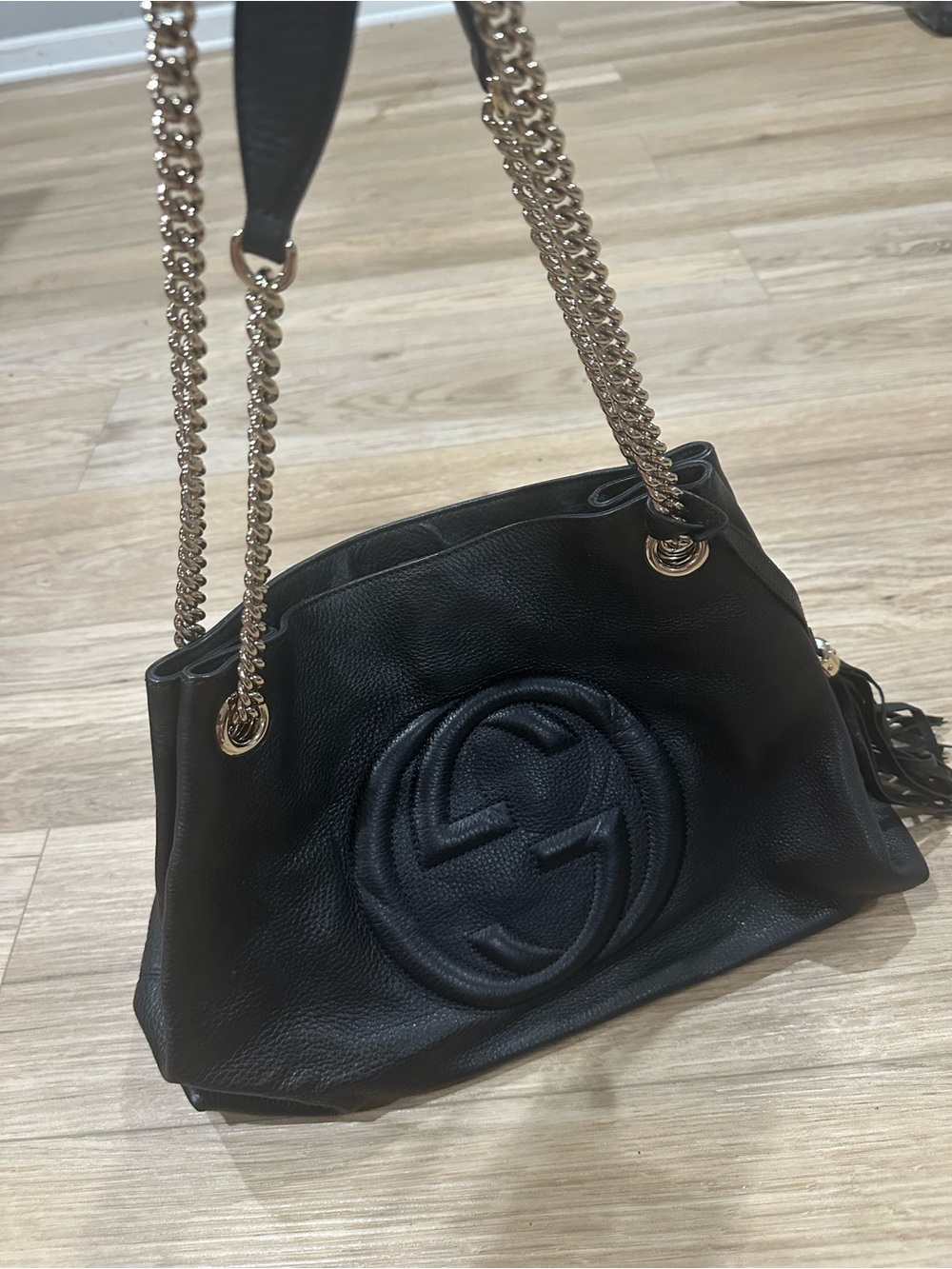 Gucci Black Leather Shoulder Bag with Gold Chain Straps and Interlocking GG